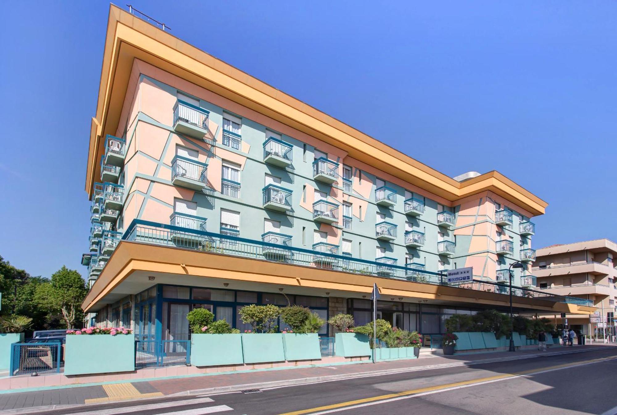 Big Family Hotel Bellaria-Igea Marina Buitenkant foto